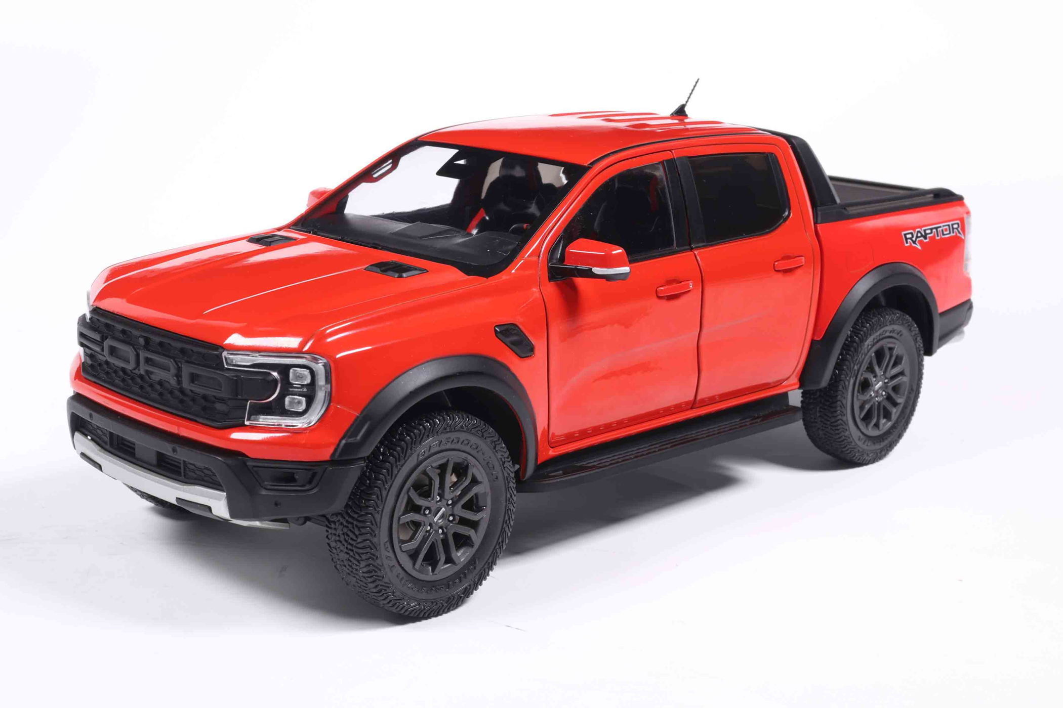 Solido Modellauto Maßstab 1:18 Ford Ranger Raptor orange 2024 S1813901